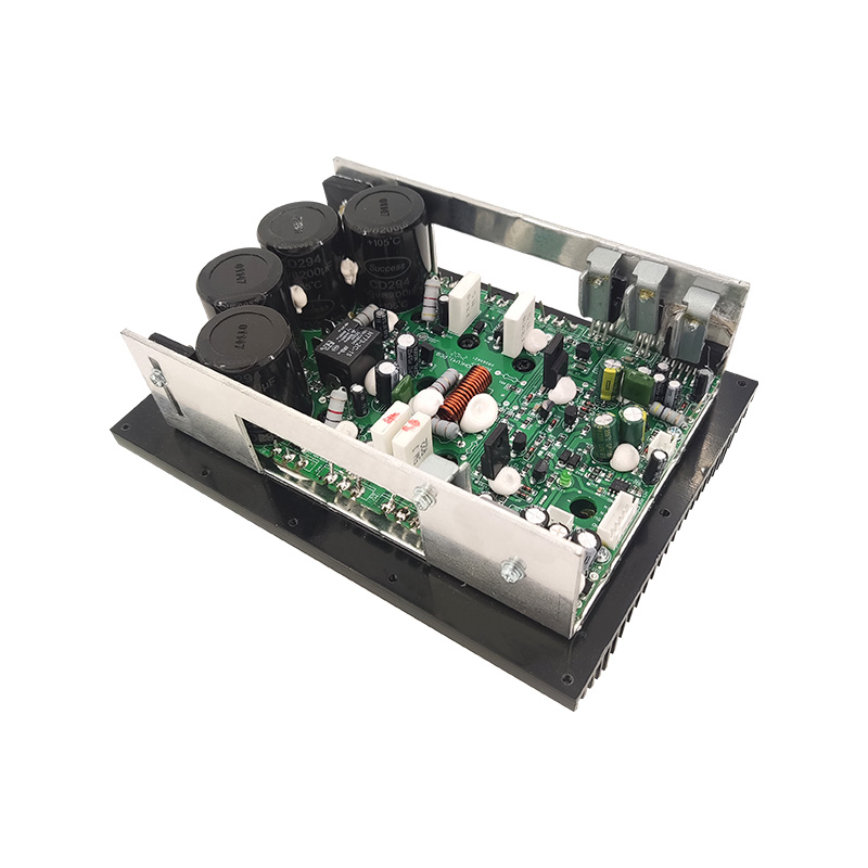 AMP500H+7294: LP 400W + 100W výkonný výstup s hliníkovým radiátorovým modulom triedy H v tvare písmena U